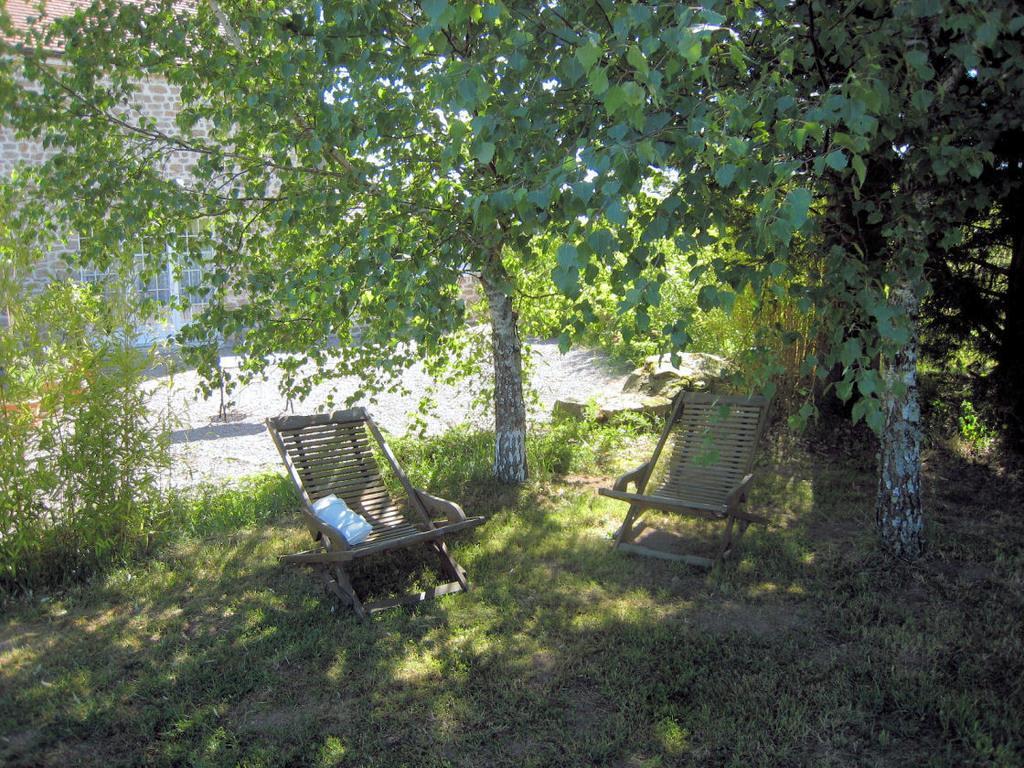 La Clef Des Champs Bed and Breakfast La Roche-en-Brenil Exteriör bild